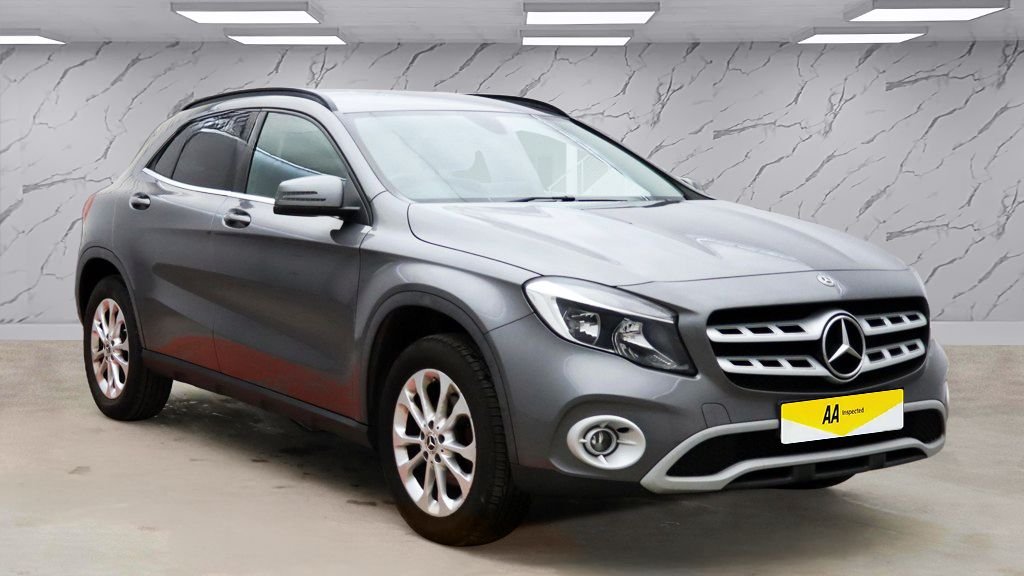 Used Mercedes-Benz GLA 2018 for sale - 77153392: Photo 2