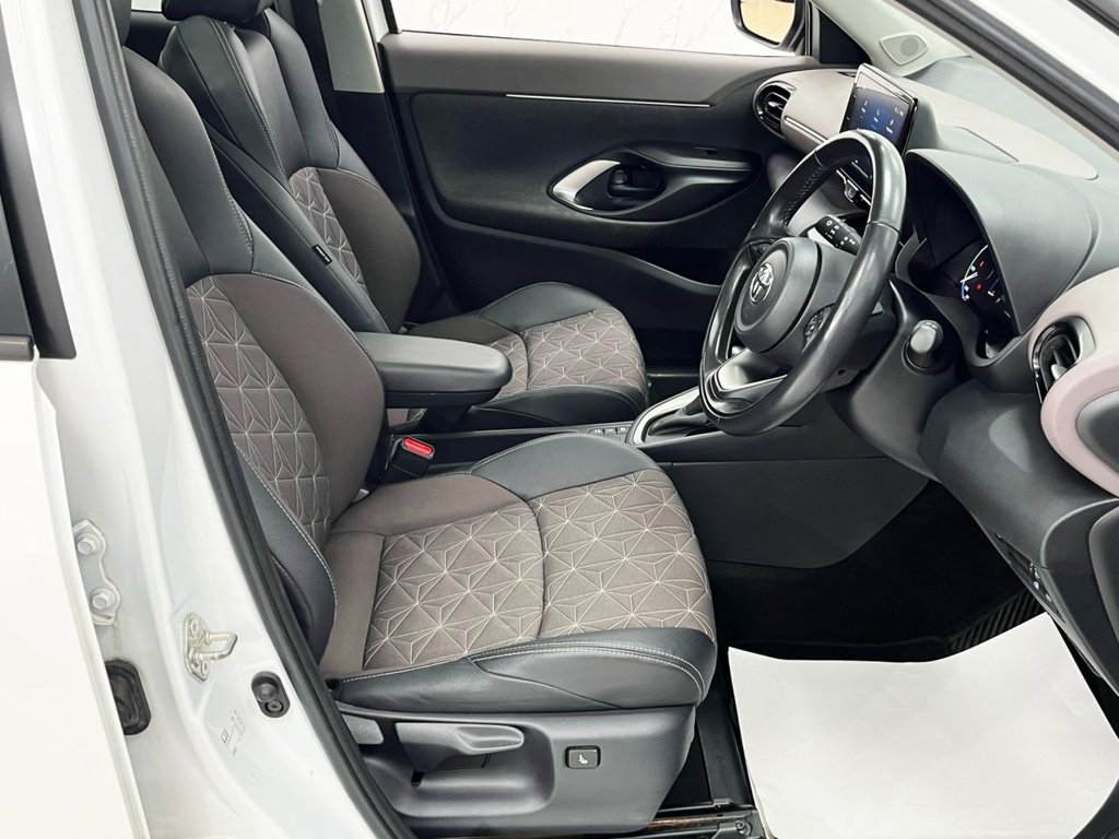 Used Toyota Yaris Cross 2022 for sale - 76900429: Photo 32