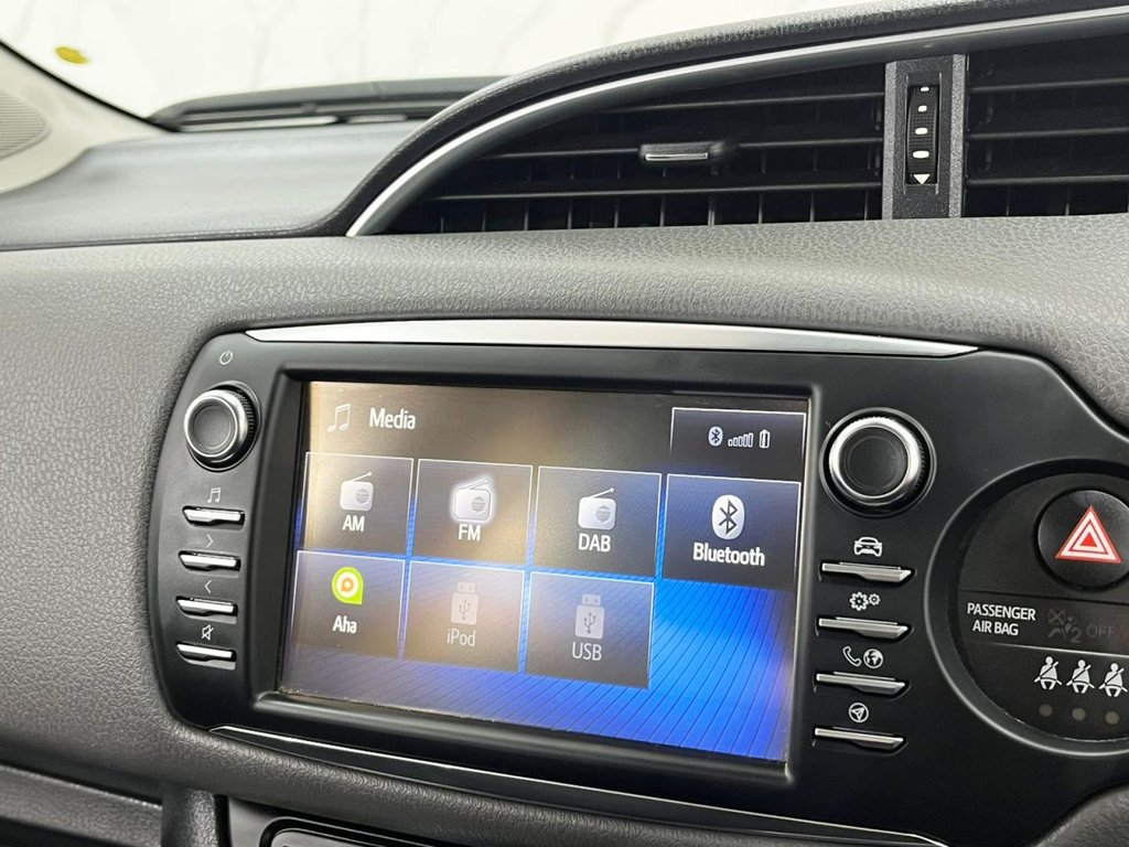 Used Toyota Yaris 2019 for sale - 77263129: Photo 22