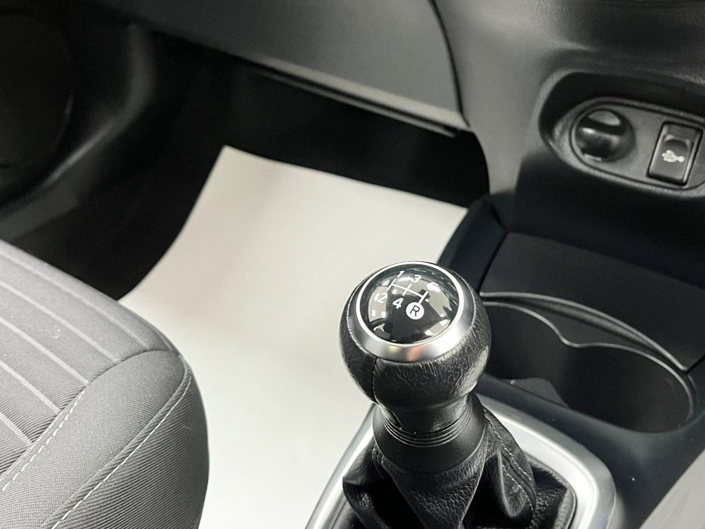 Used Toyota Yaris 2019 for sale - 77263129: Photo 24