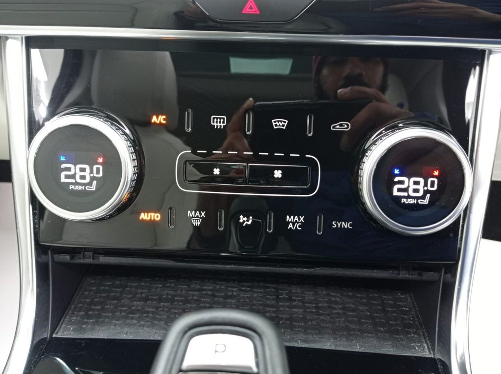 Used Jaguar XE 2020 for sale - 77667270: Photo 22