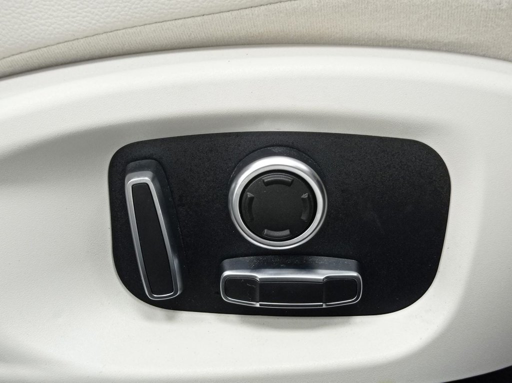 Used Jaguar XE 2020 for sale - 77667270: Photo 33