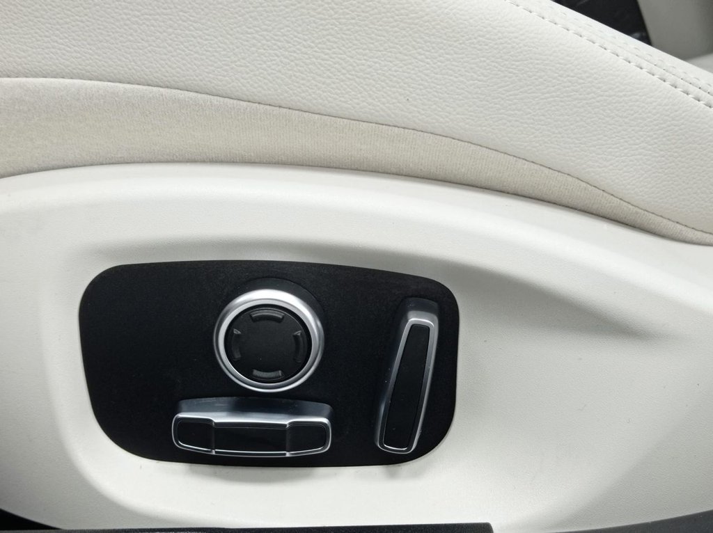 Used Jaguar XE 2020 for sale - 77667270: Photo 34