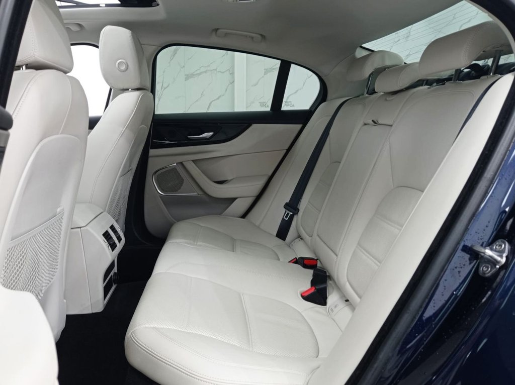 Used Jaguar XE 2020 for sale - 77667270: Photo 35