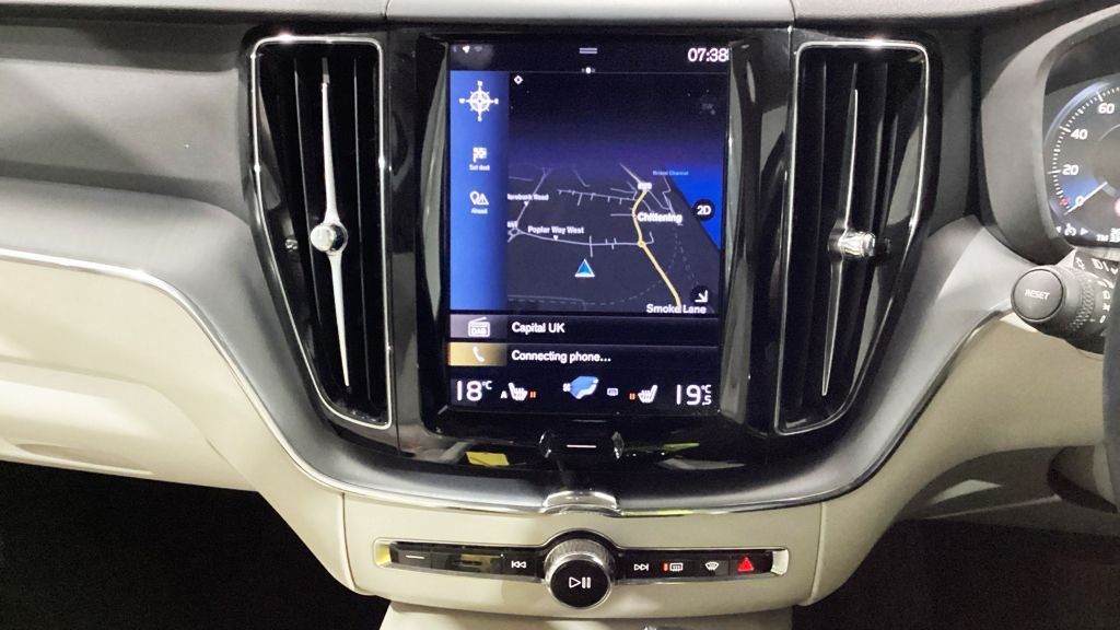 Used Volvo XC60 2018 for sale - 77693229: Photo 7