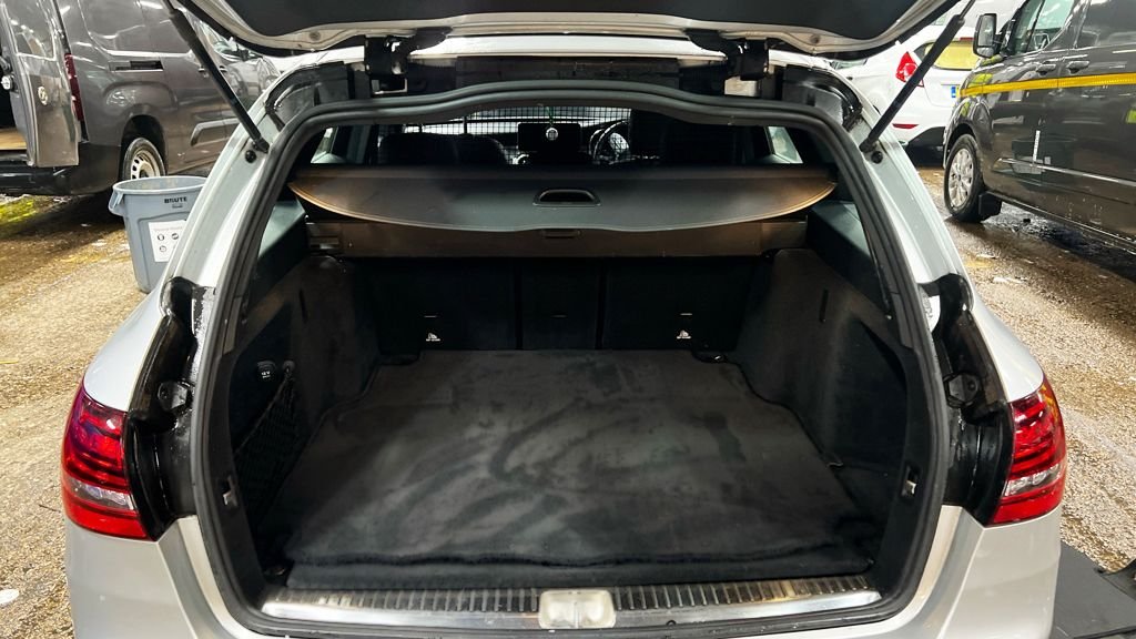 Used Mercedes-Benz C Class 2019 for sale - 77227547: Photo 11