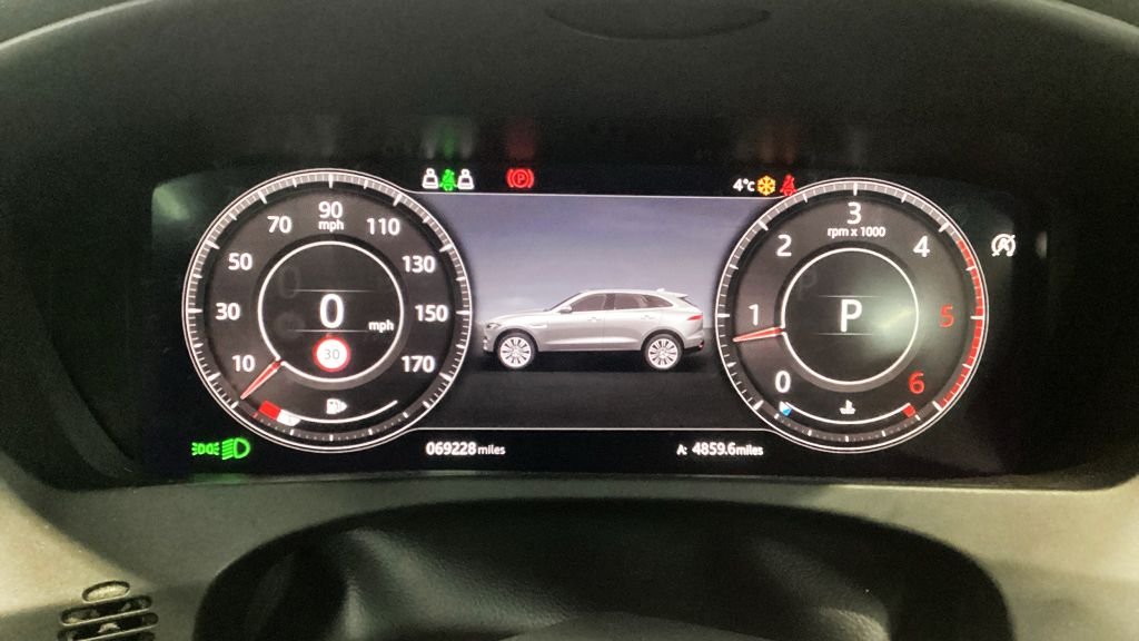 Used Jaguar F-Pace 2021 for sale - 77720055: Photo 9