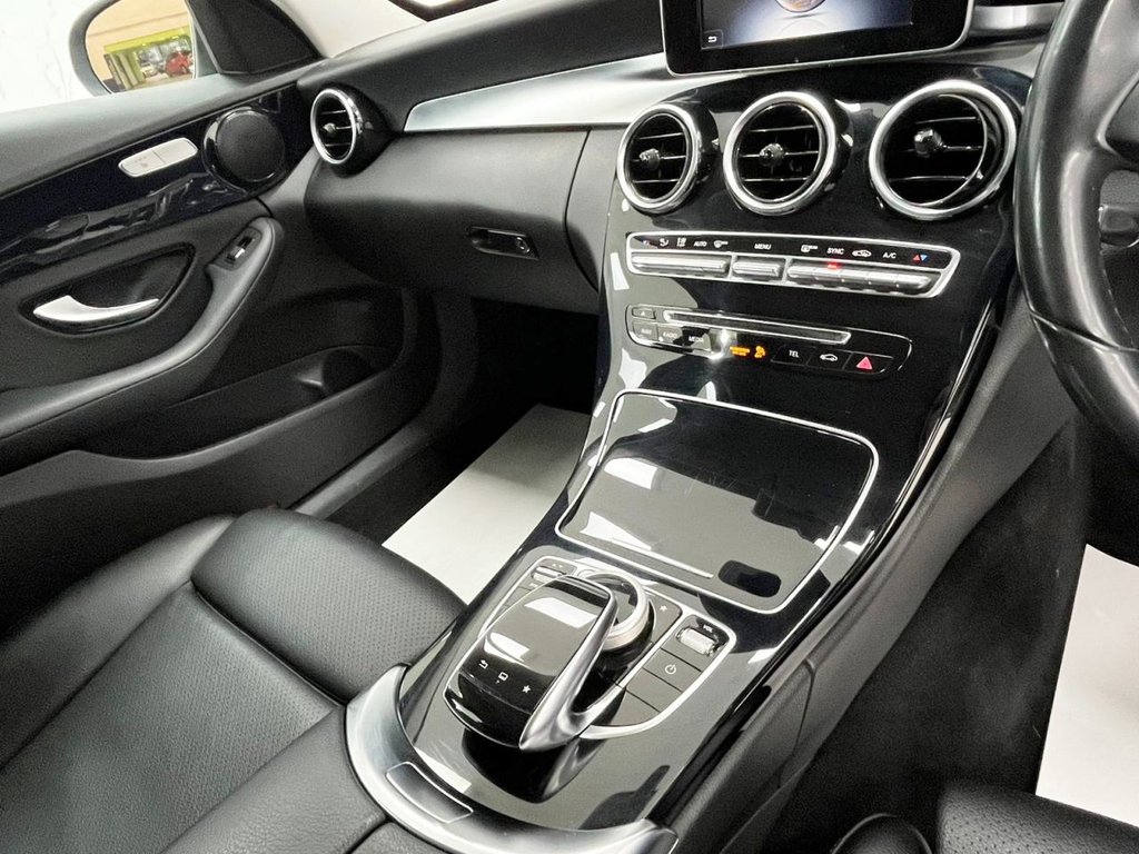 Used Mercedes-Benz C Class 2015 for sale - 77533904: Photo 21