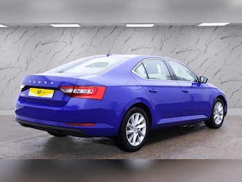 Used Skoda Superb 2020 for sale - 76496862: Photo
