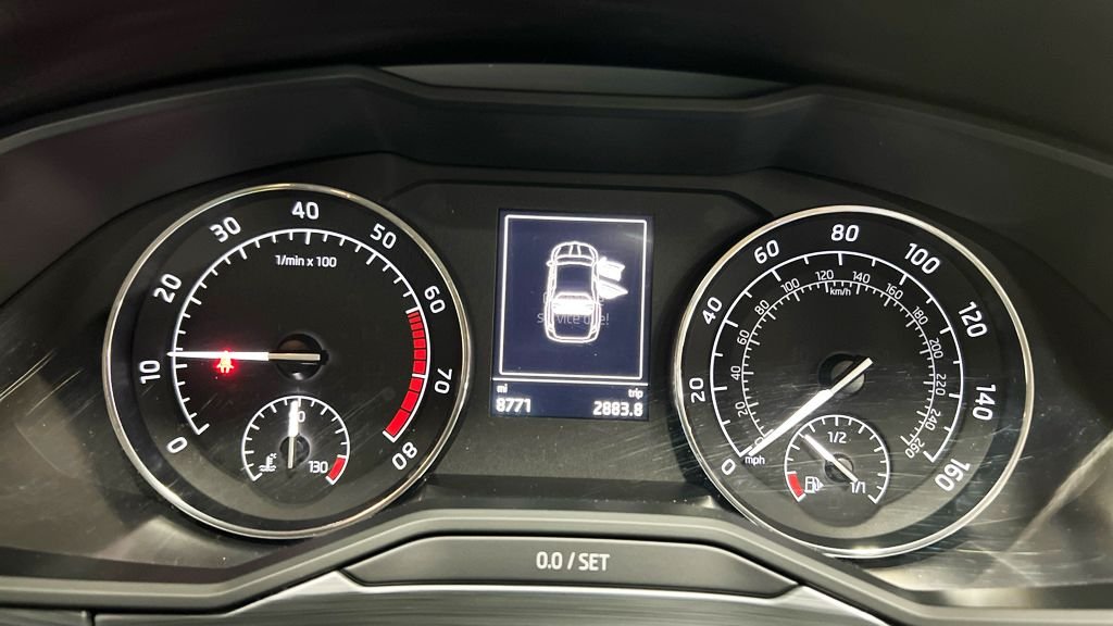 Used Skoda Superb 2020 for sale - 76496862: Photo 9