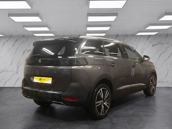 Used Peugeot 5008 2021 for sale - 77920084: Photo