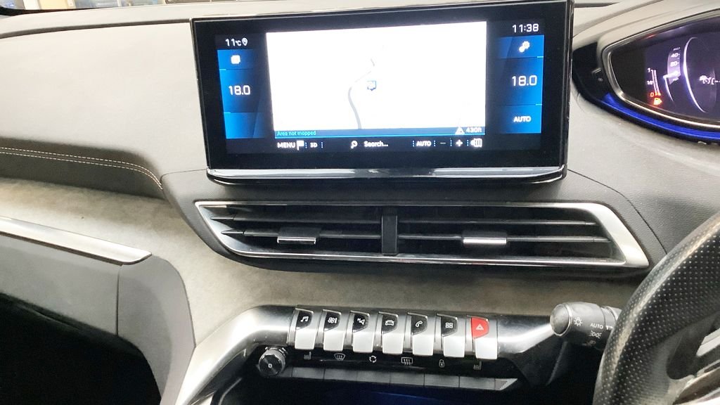 Used Peugeot 5008 2021 for sale - 77920084: Photo 8