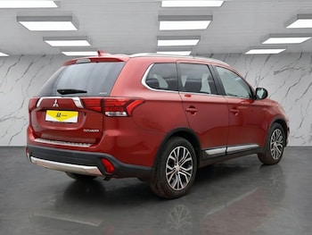 Used Mitsubishi Outlander 2017 for sale - 77369701: Photo