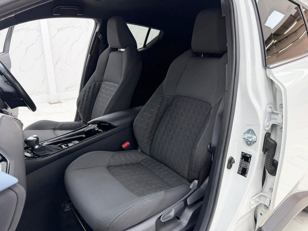 Used Toyota C-HR 2022 for sale - 76820432: Photo 13