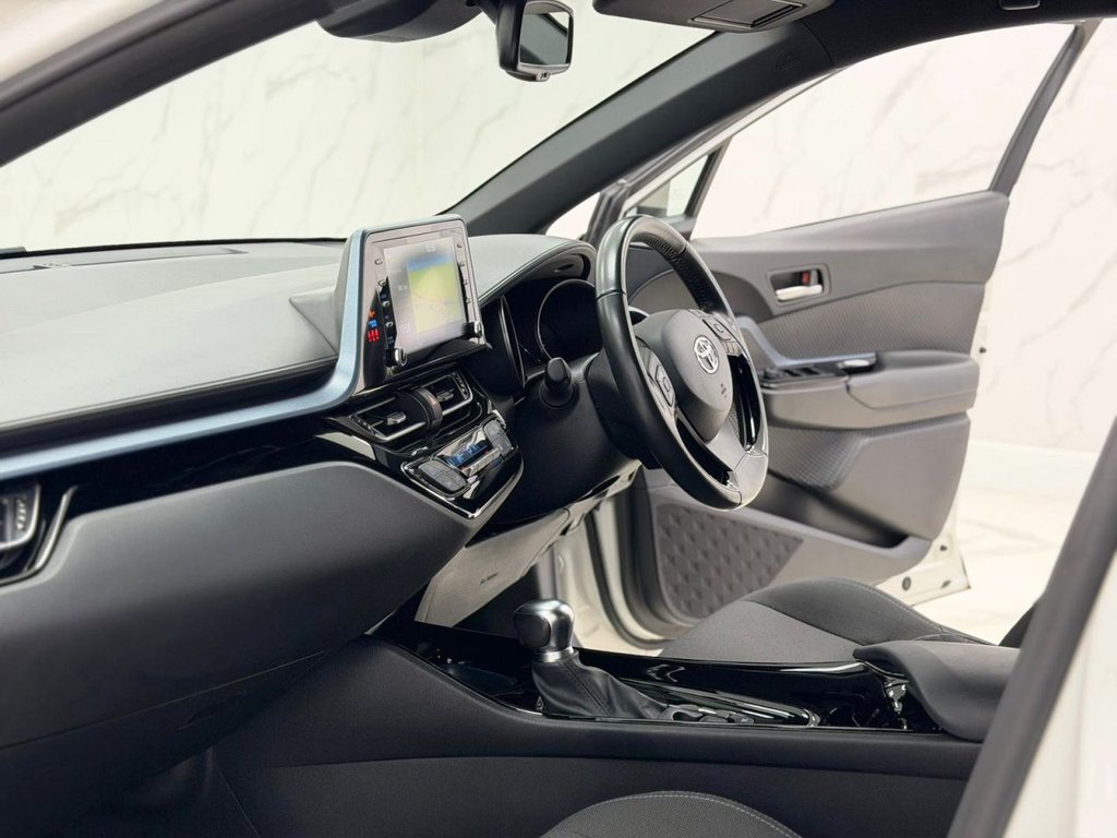 Used Toyota C-HR 2022 for sale - 76820432: Photo 14