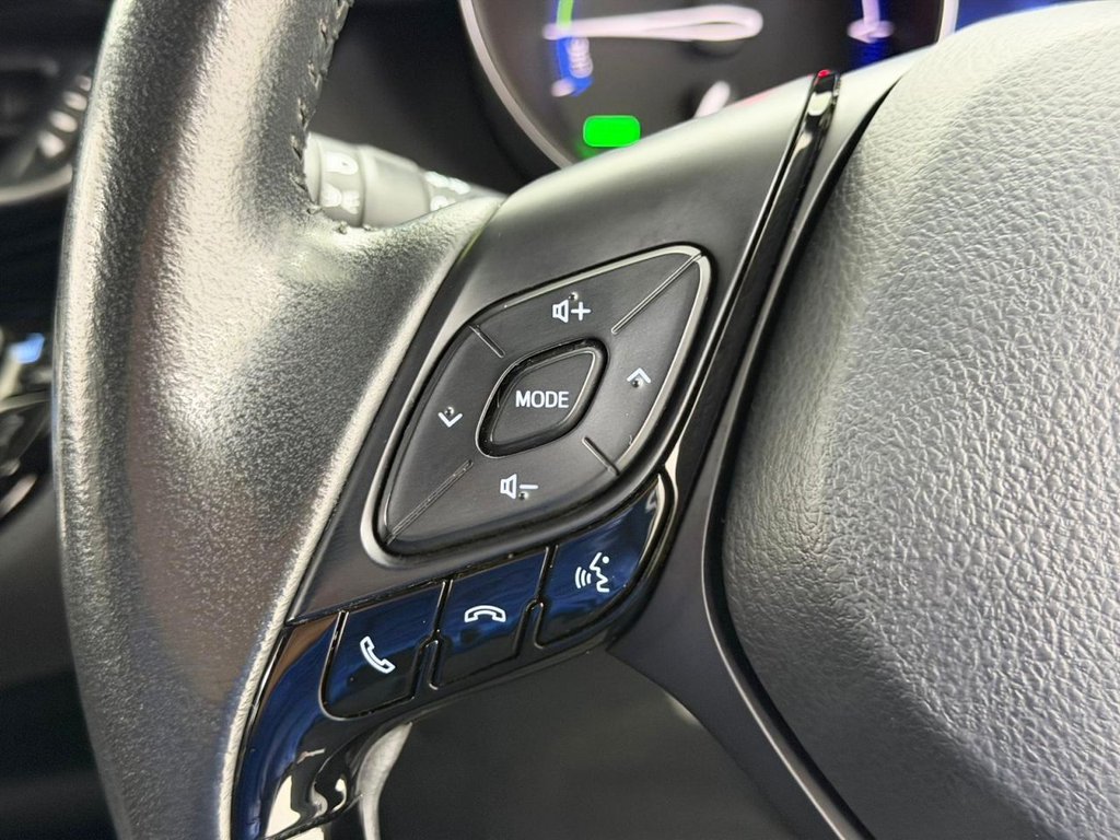 Used Toyota C-HR 2022 for sale - 76820432: Photo 19