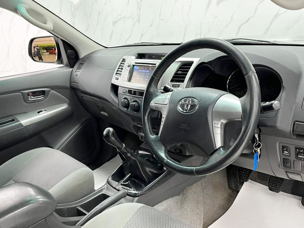 Used Toyota Hilux 2012 for sale - 77226828: Photo 25