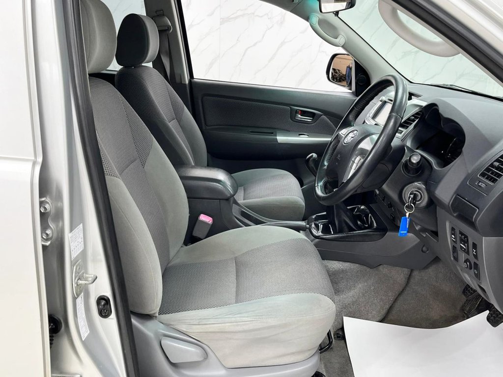 Used Toyota Hilux 2012 for sale - 77226828: Photo 26