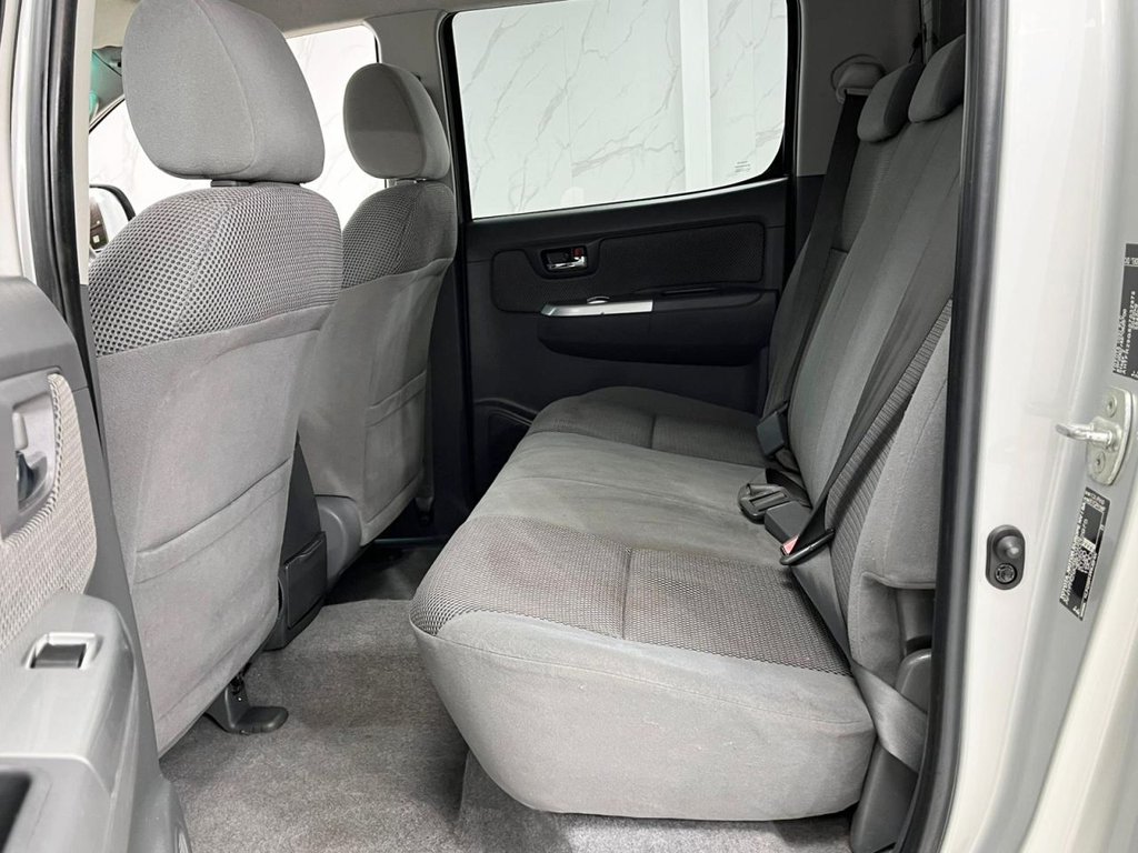 Used Toyota Hilux 2012 for sale - 77226828: Photo 28