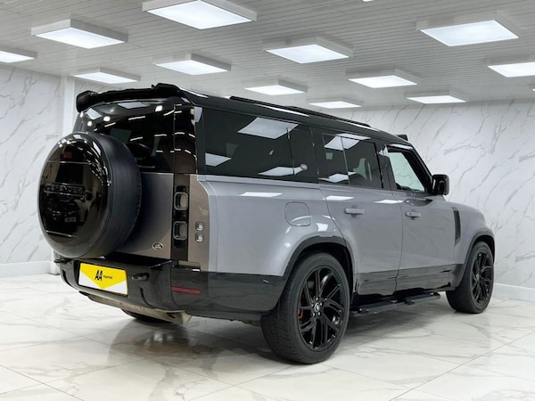 Used Land Rover Defender 130 2022 for sale - 75986712: Photo 10