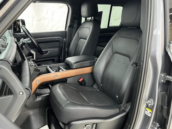 Used Land Rover Defender 130 2022 for sale - 75986712: Photo 27