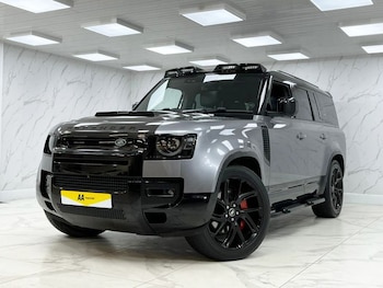 Used Land Rover Defender 130 2022 for sale - 75986712: Photo