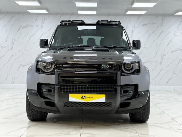 Used Land Rover Defender 130 2022 for sale - 75986712: Photo 5