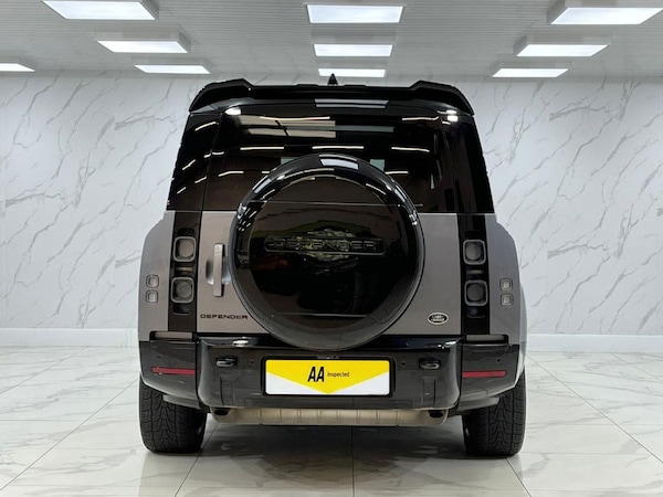 Used Land Rover Defender 130 2022 for sale - 75986712: Photo 9