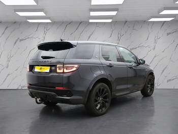 Used Land Rover Discovery Sport 2022 for sale - 77920068: Photo