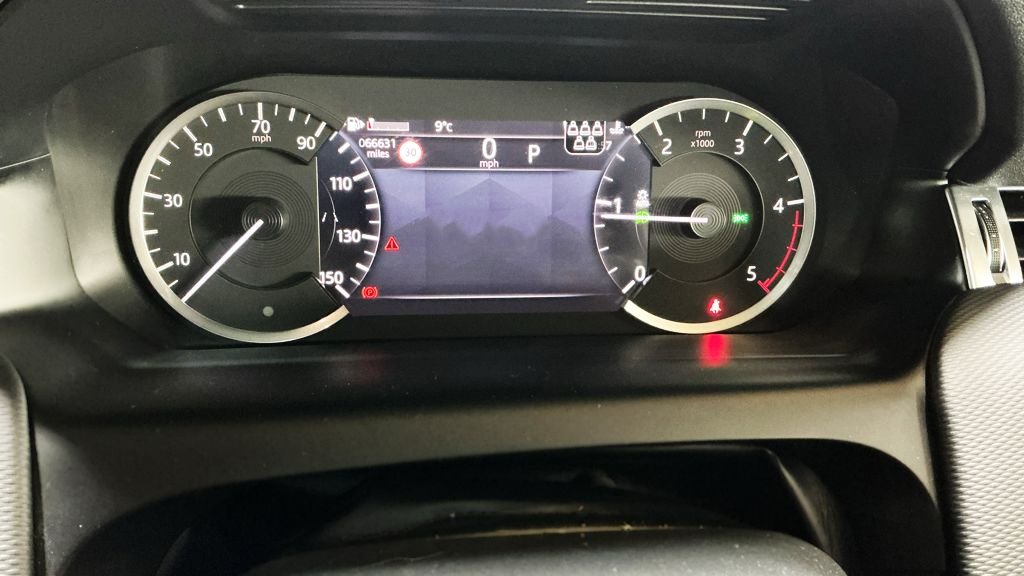 Used Land Rover Discovery Sport 2022 for sale - 77920068: Photo 9