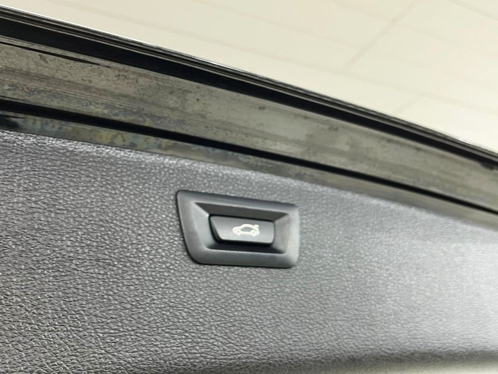 Used BMW 3 Series 2019 for sale - 75912046: Photo 32