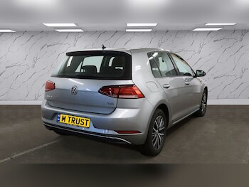 Used Volkswagen Golf 2017 for sale - 78583430: Photo