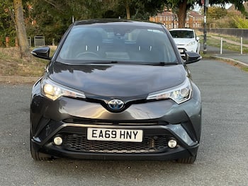 Used Toyota C-HR 2019 for sale - 79874153: Photo
