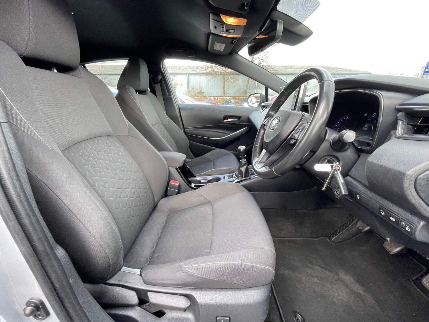 Used Toyota Corolla 2020 for sale - 77633126: Photo 35