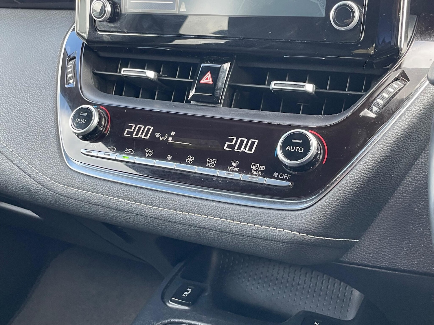 Used Toyota Corolla 2020 for sale - 77633126: Photo 48