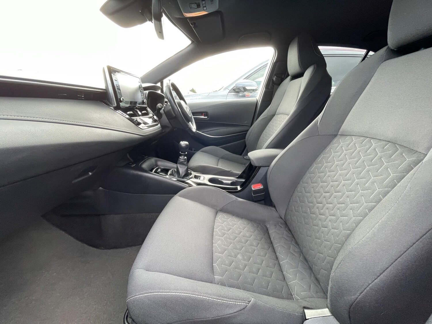 Used Toyota Corolla 2020 for sale - 77633126: Photo 54