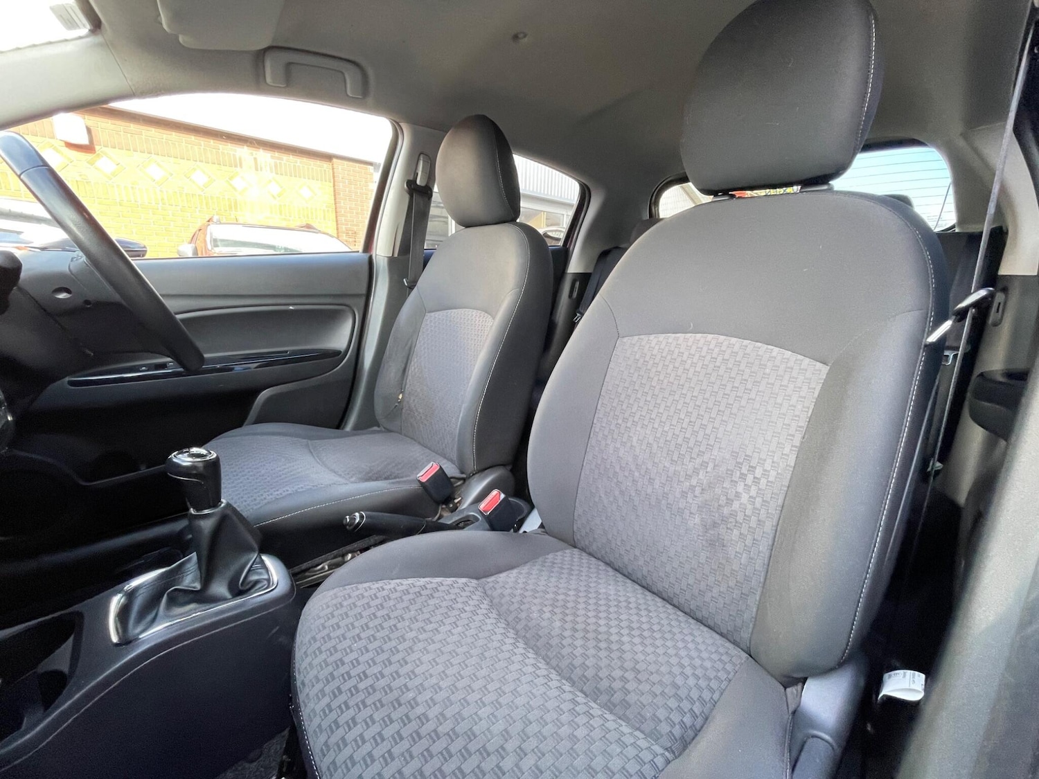 Used Mitsubishi Mirage 2018 for sale - 77625660: Photo 44