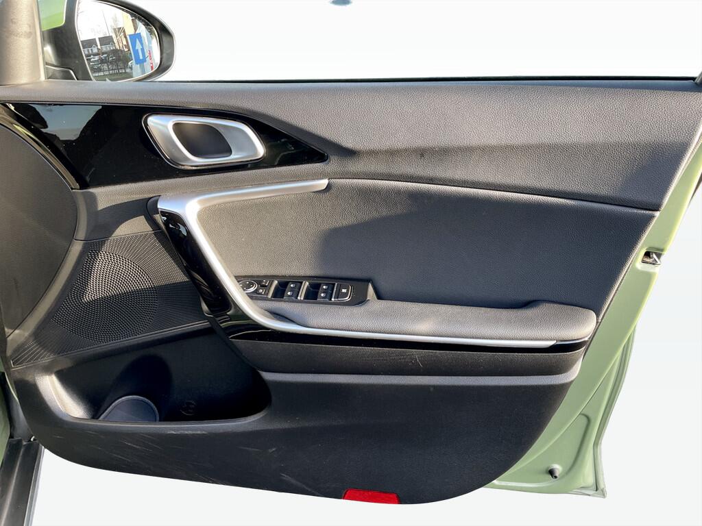 Used Kia XCeed 2023 for sale - 76953225: Photo 8