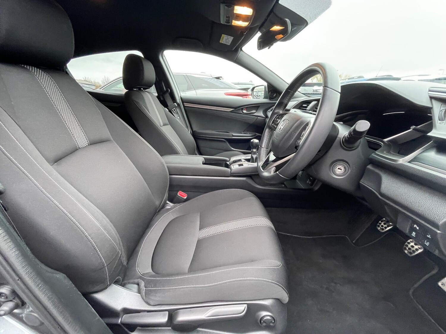 Used Honda Civic 2021 for sale - 76585261: Photo 37