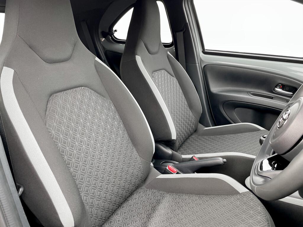 Used Toyota Aygo X 2024 for sale - 77468812: Photo 9