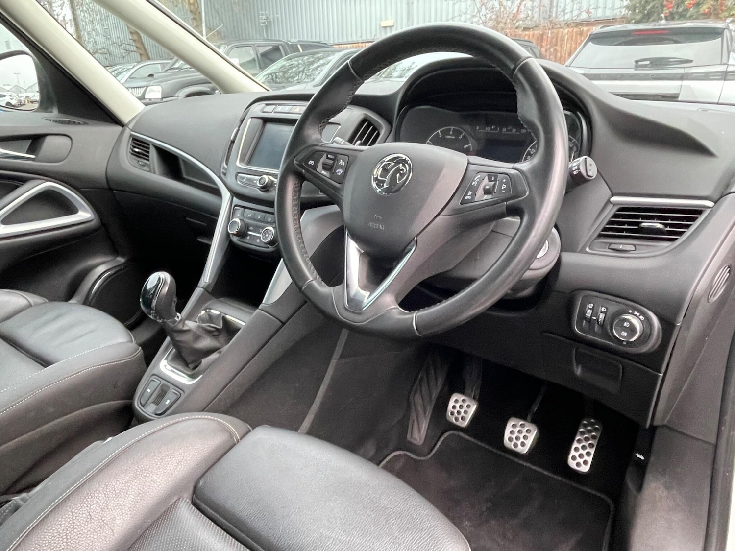 Used Vauxhall Zafira Tourer 2018 for sale - 77230298: Photo 37
