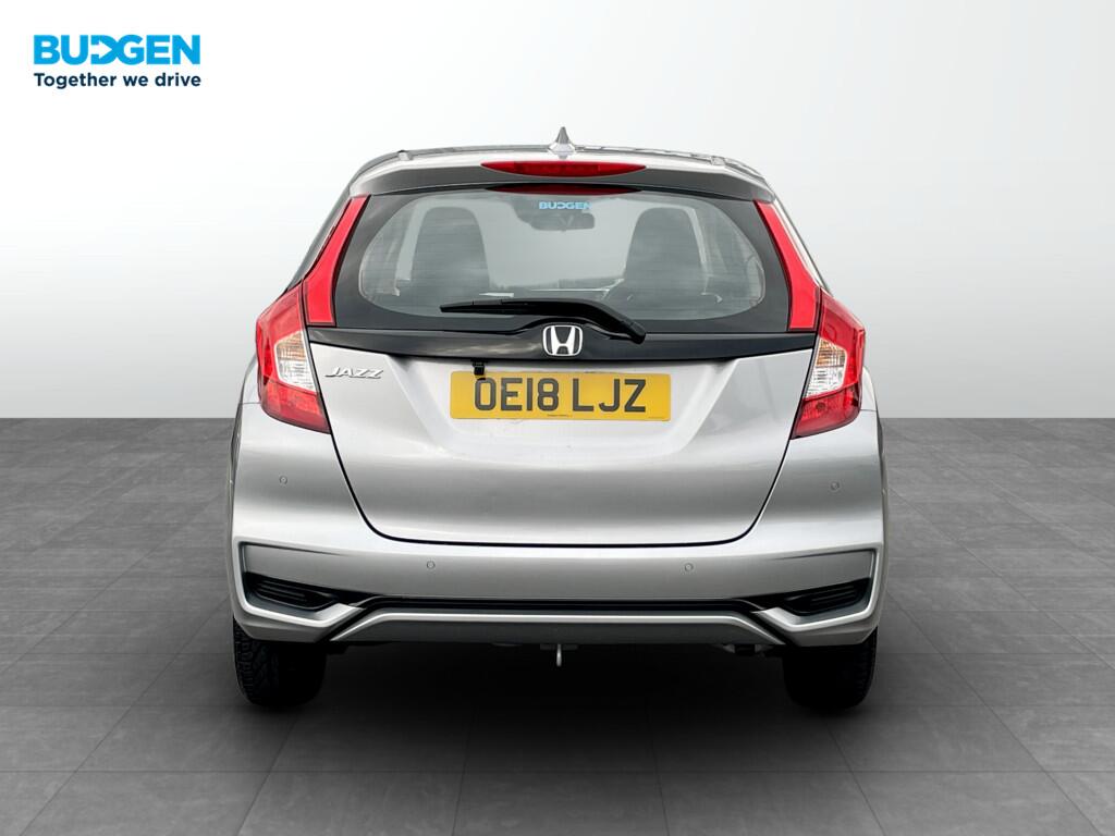 Used Honda Jazz 2018 for sale - 76472234: Photo 5