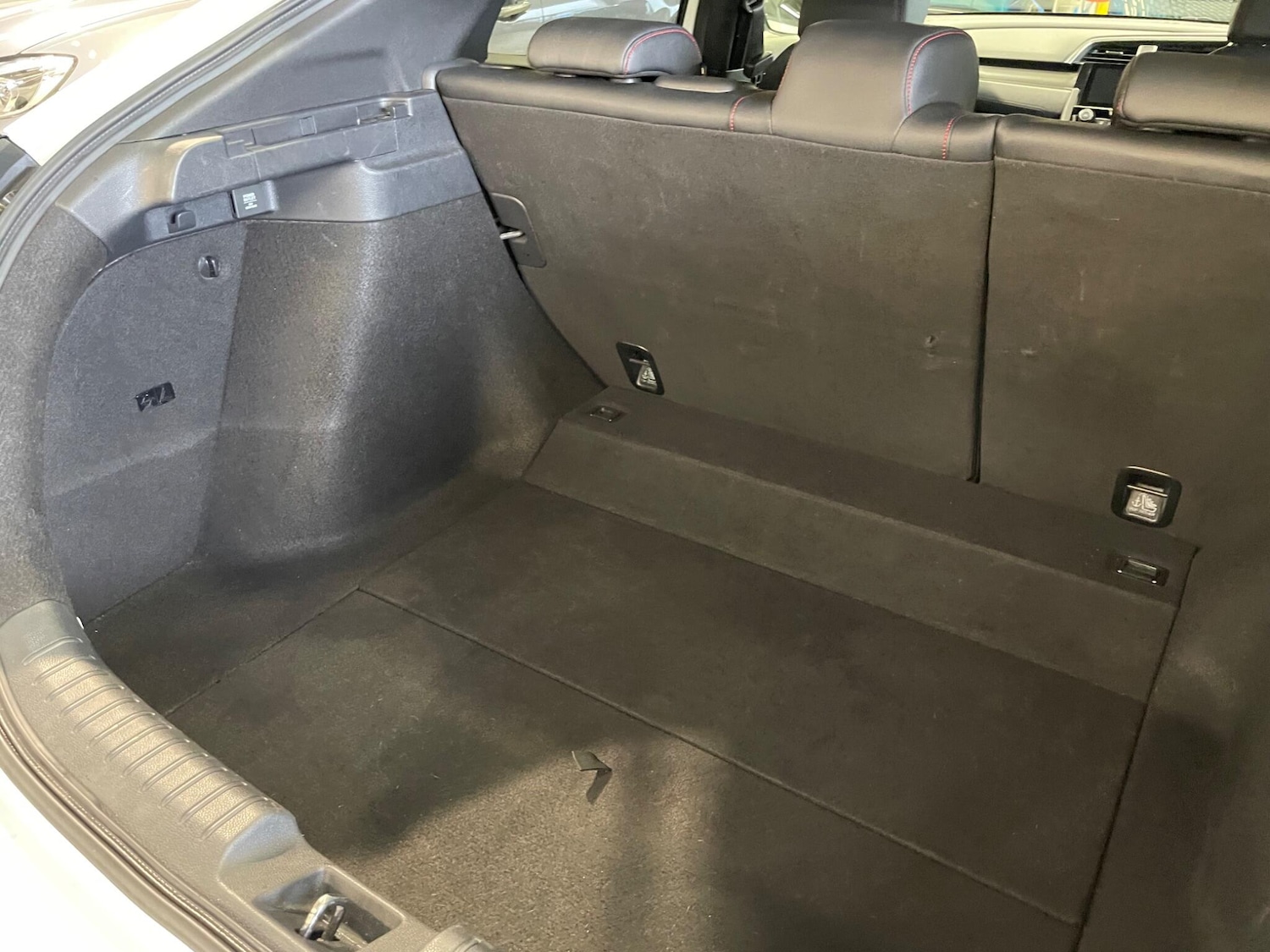 Used Honda Civic 2019 for sale - 75729592: Photo 32
