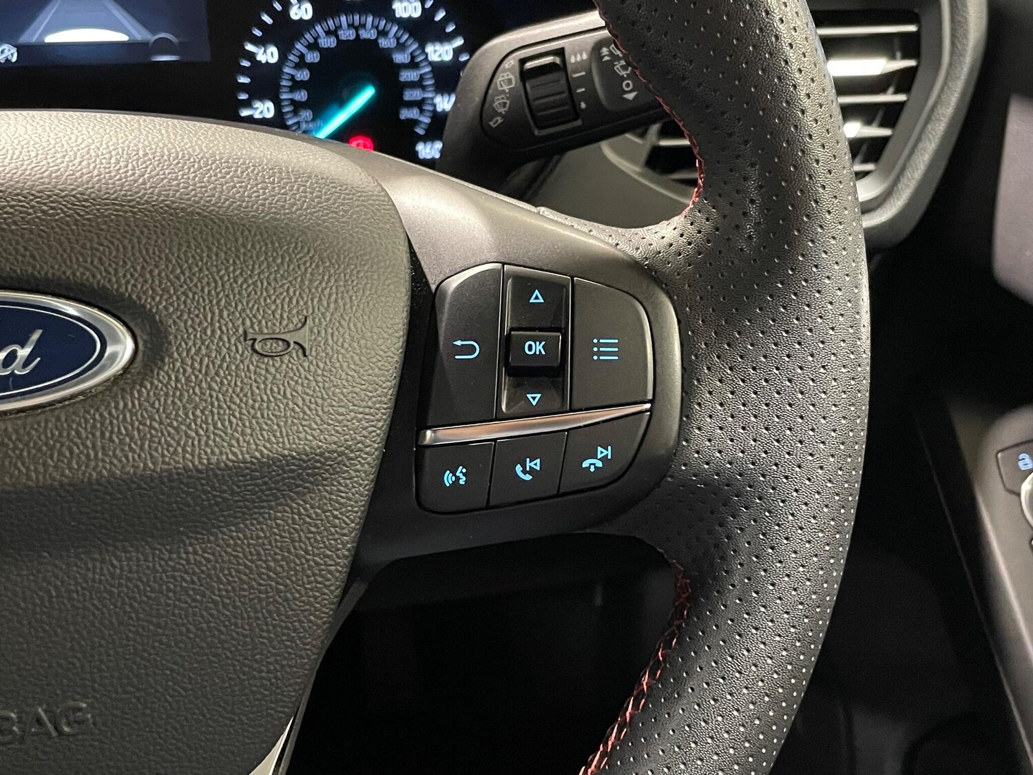 Used Ford Focus 2023 for sale - 76645228: Photo 44