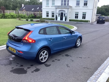 Used Volvo V40 2016 for sale - 78921399: Photo