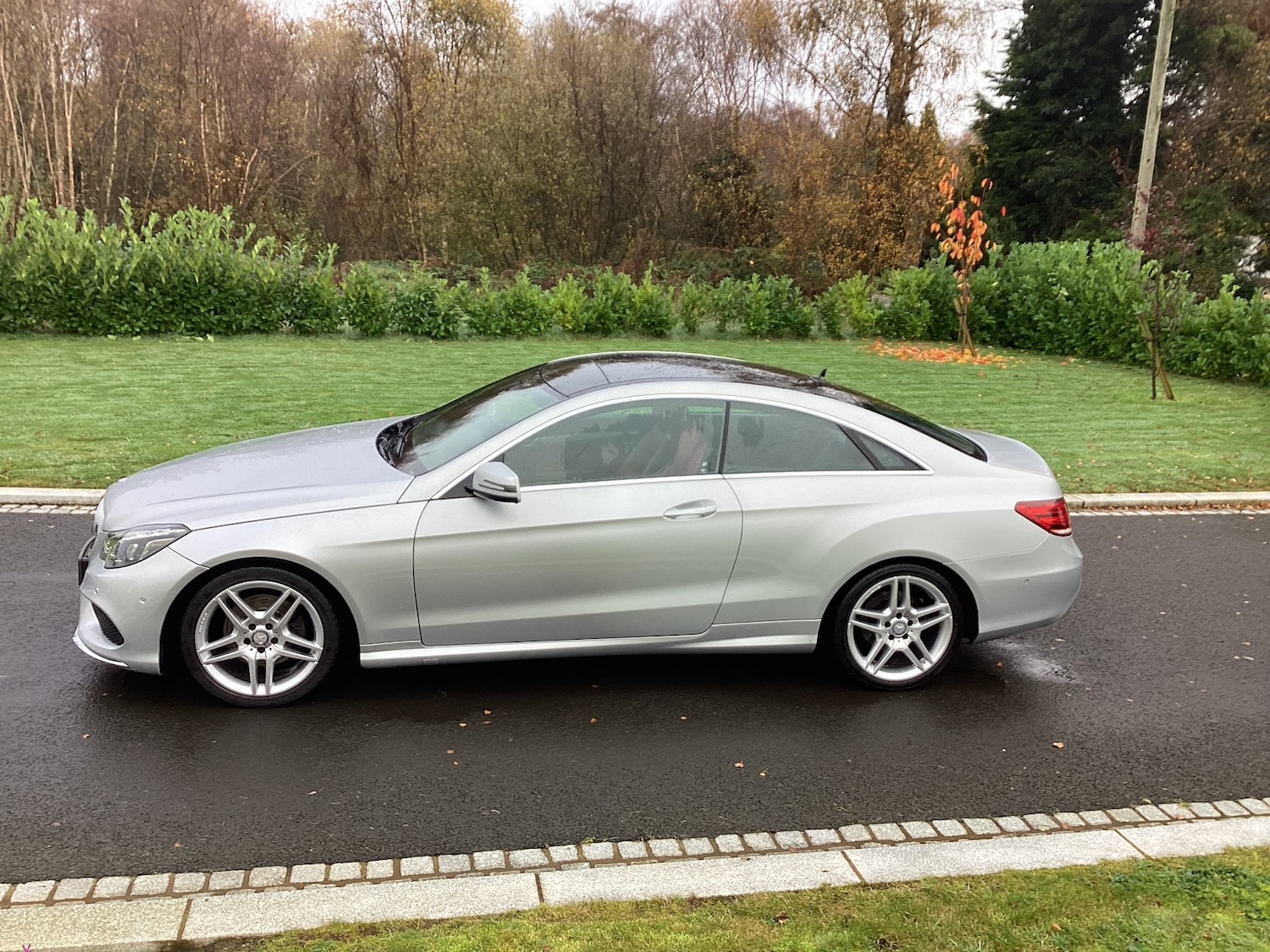 Used Mercedes-Benz E Class 2015 for sale - 78053010: Photo 2