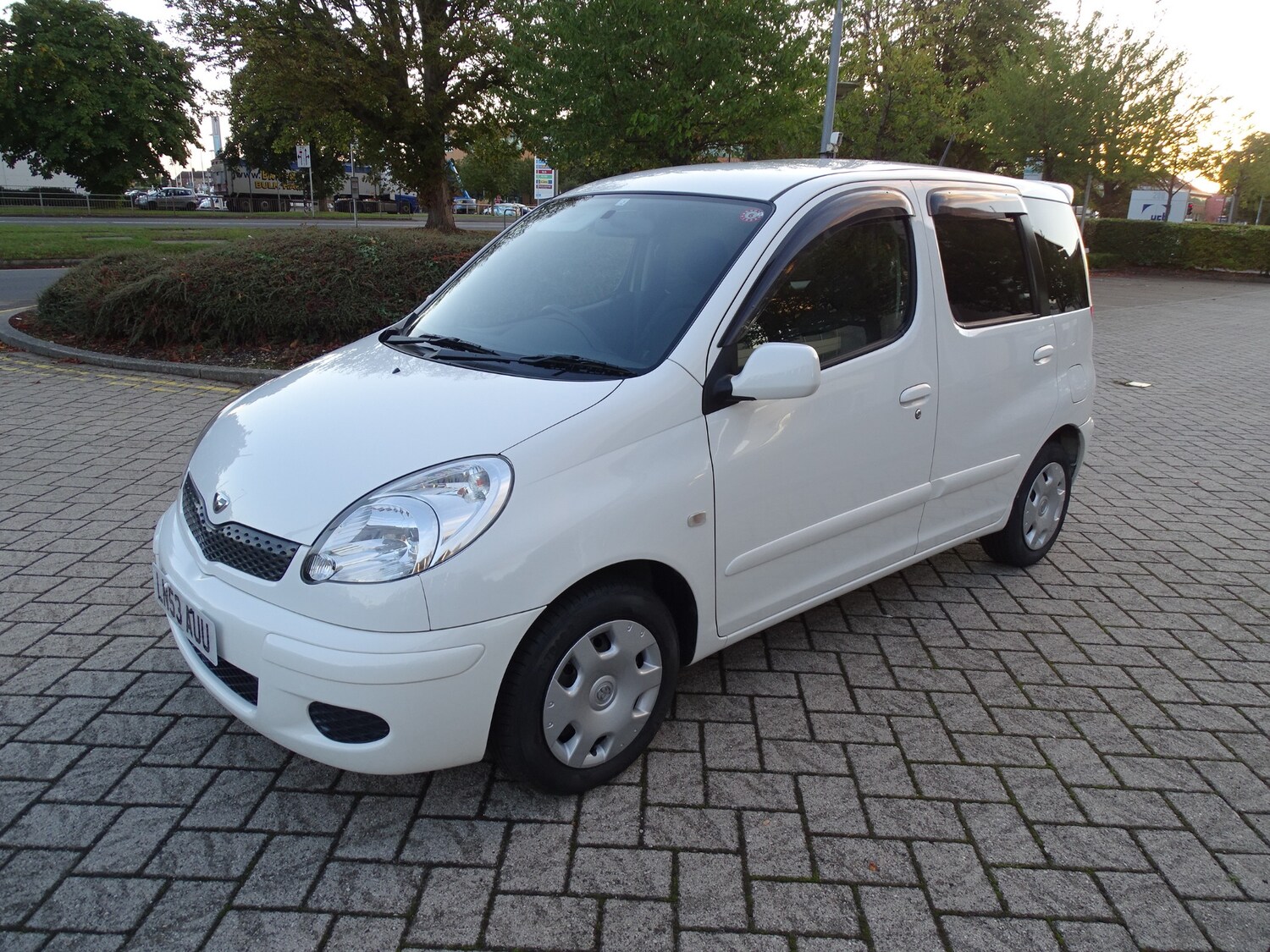 Used Toyota Yaris 2004 for sale - 76951330: Photo 15