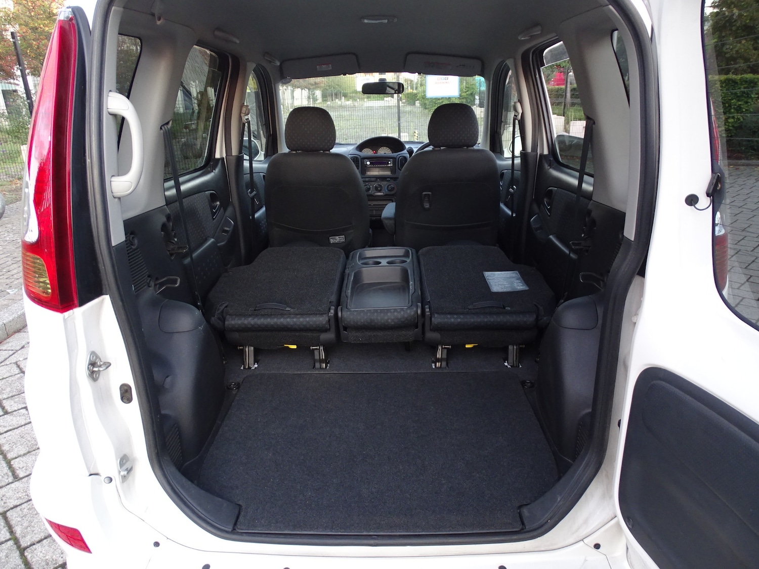 Used Toyota Yaris 2004 for sale - 76951330: Photo 34