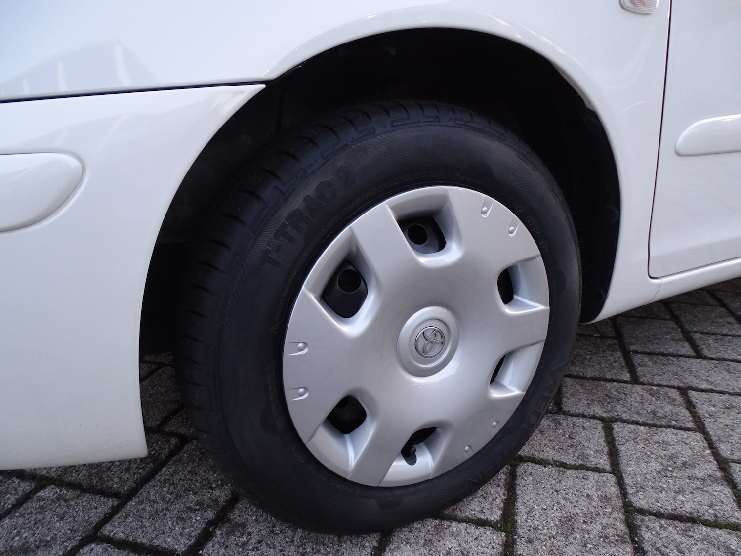 Used Toyota Yaris 2004 for sale - 76951330: Photo 41