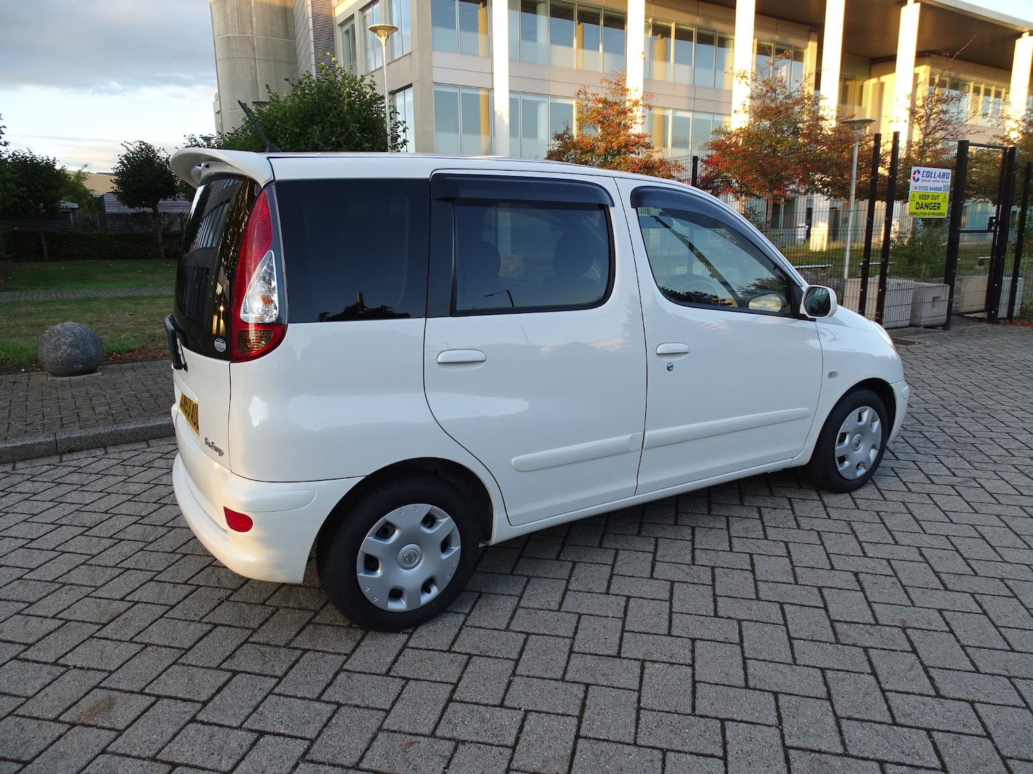 Used Toyota Yaris 2004 for sale - 76951330: Photo 6